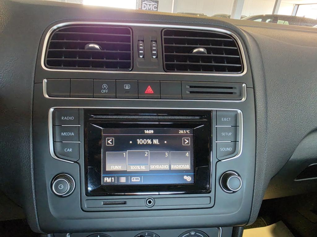 Volkswagen Polo 1.2 tsi comfortline connected series | airco | stuurbekr | 