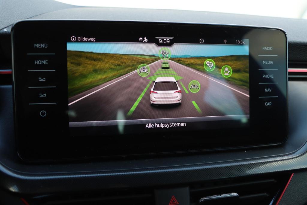 Skoda Scala 1.0 tsi sport business 110pk