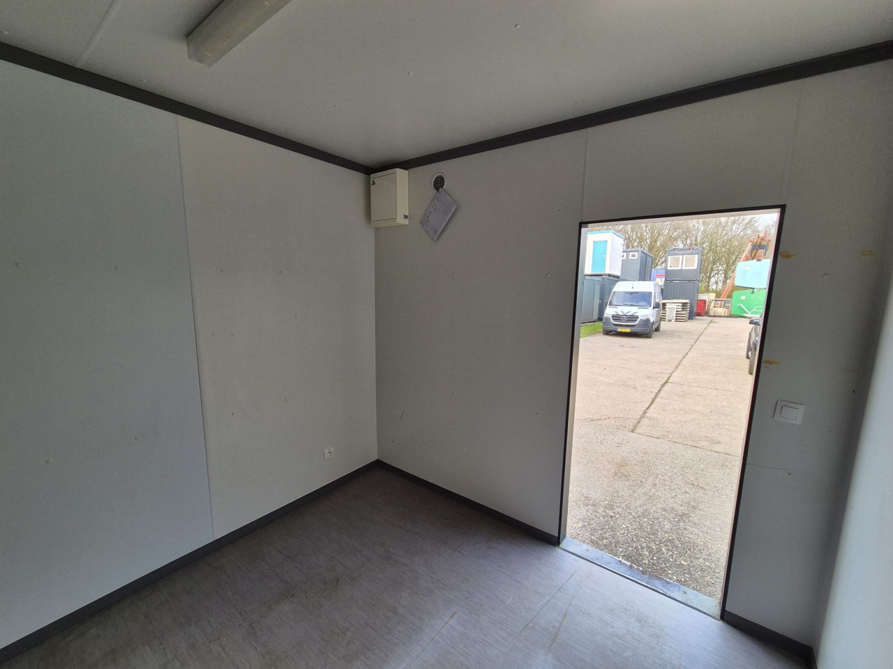 Kantoorunit / bouwkeet / schaftkeet / woonunit 6x3m