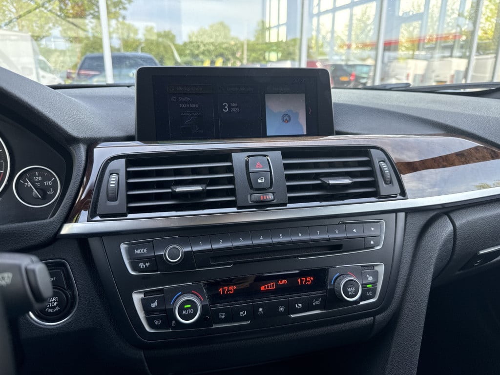 BMW 3-serie 320i high executive m sport | nl-auto | dealer ond. | m perform