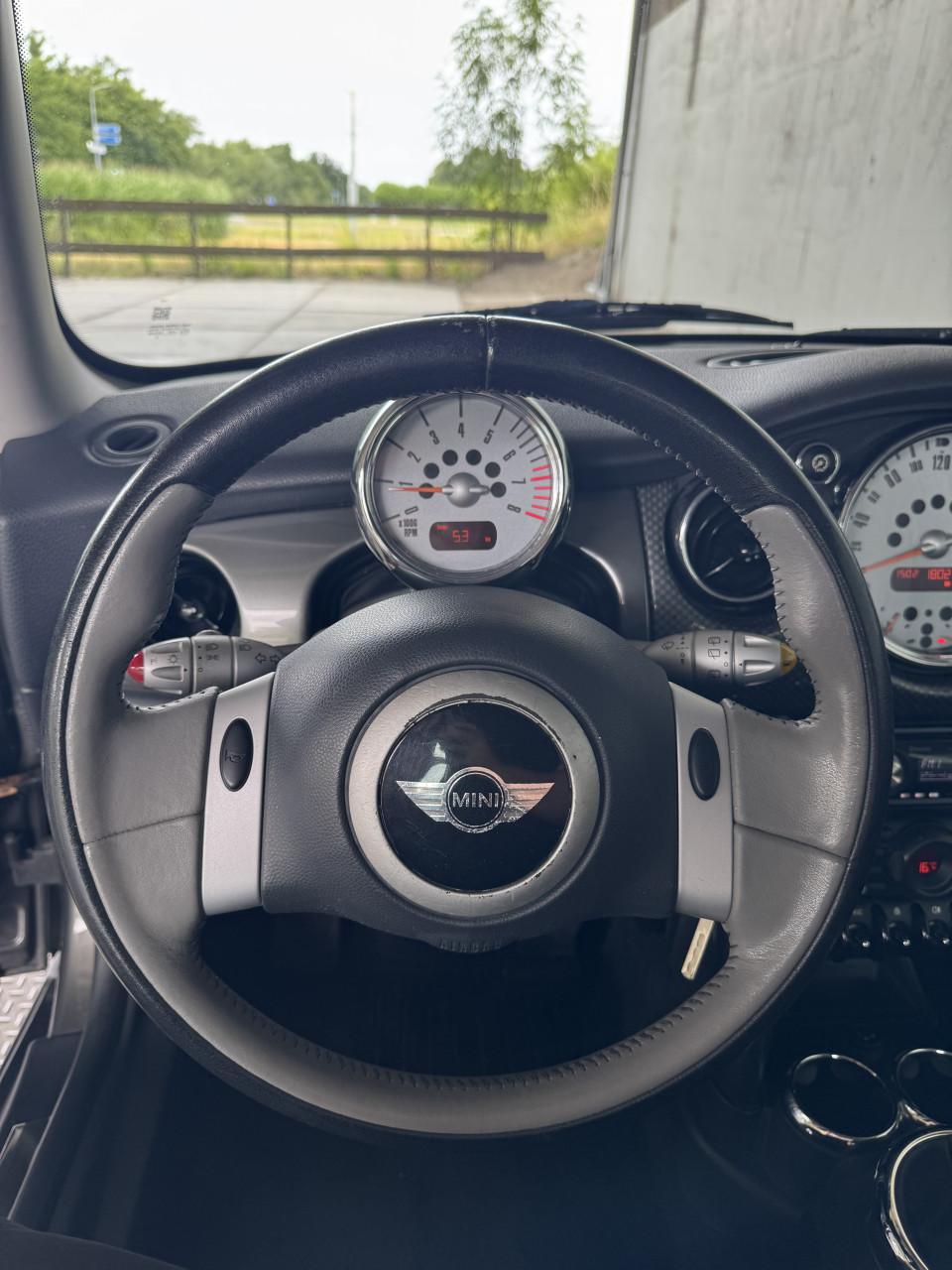 Mini Cooper 1.6 Parklane 180DKM 2006