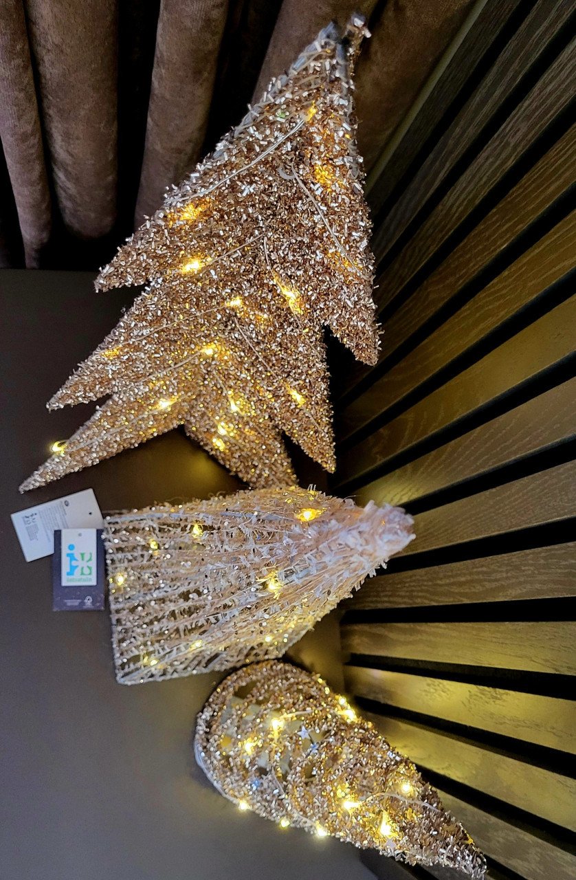 3 stuks Kerstpiramide met led-piramide