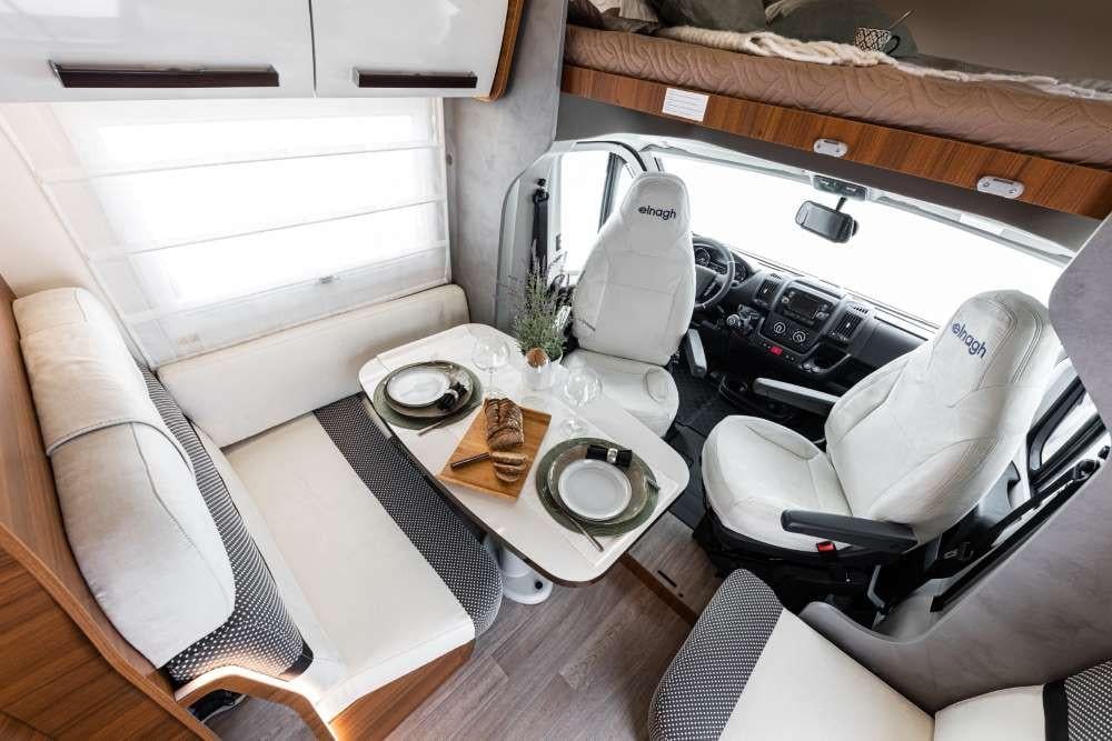 Elnagh Baron 65 - Luxe alkoof met lengtebedden - Zonnepaneel - 2023