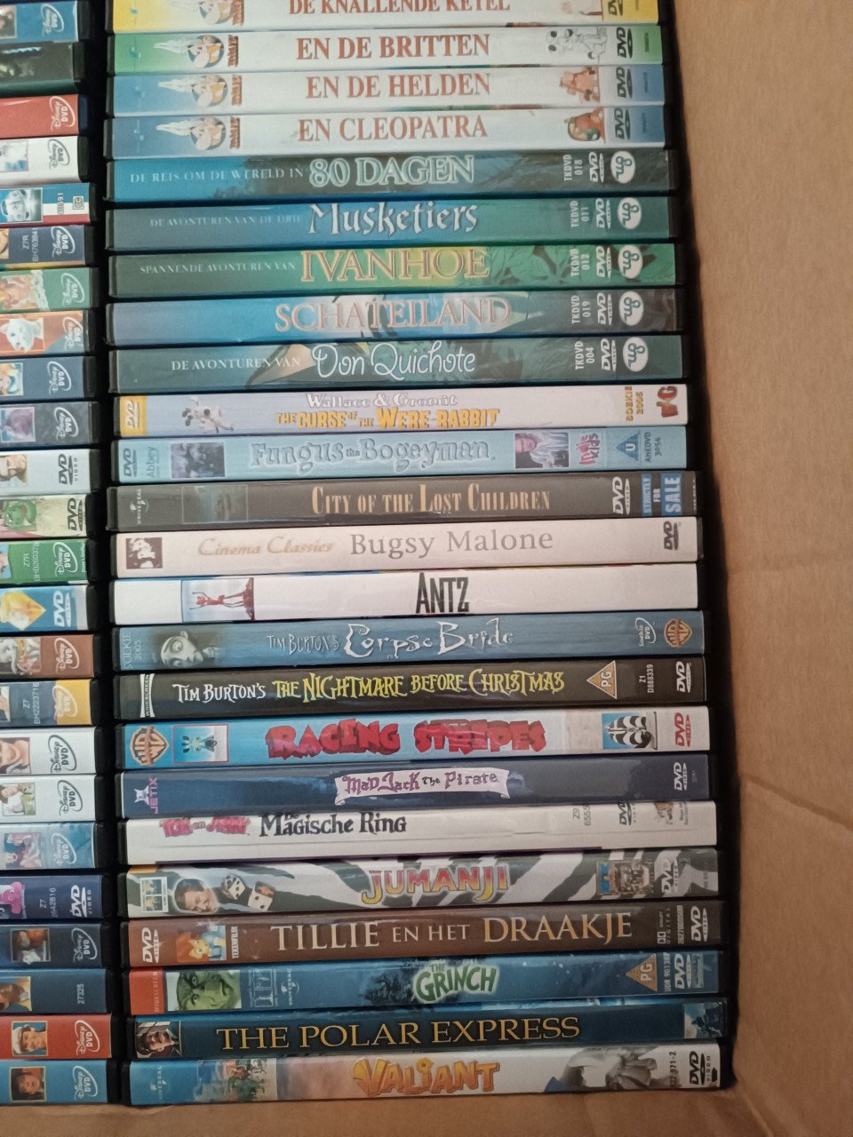 Kinder dvd's 145 stuks