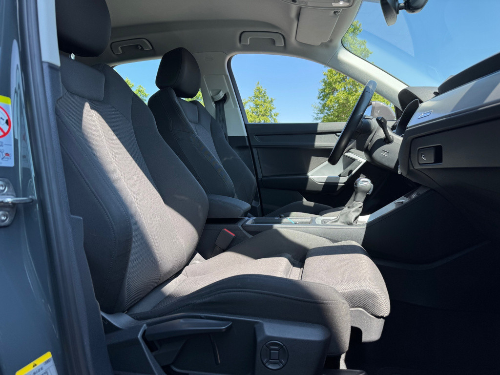 Audi Q3 35 tfsi advanced * matrix led * keyless * trekhaak