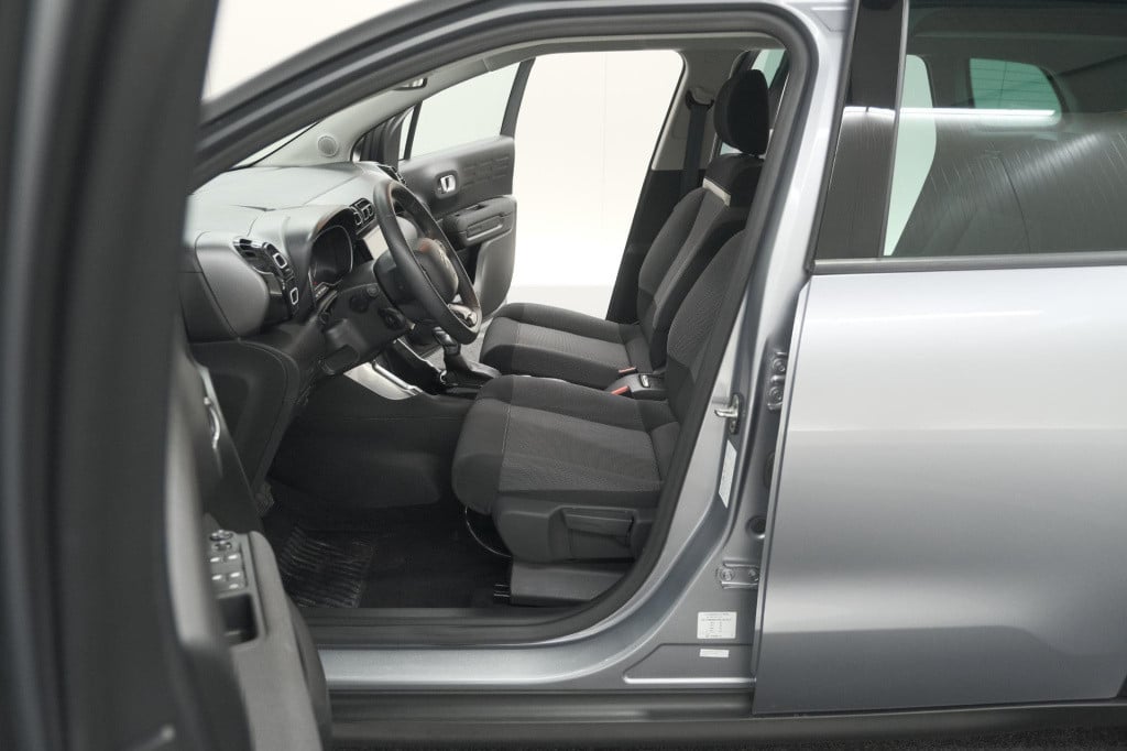 Citroen C3 Aircross puretech 130 eat6 max | camera | apple carplay | parkee