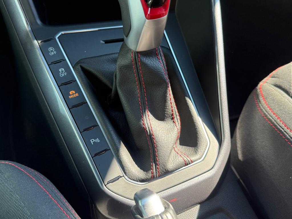 Volkswagen Polo 2.0 tsi gti