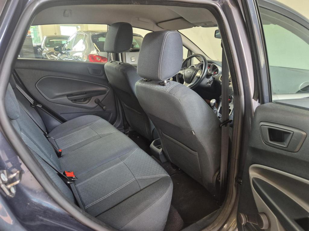 Ford Fiesta 1.25 titanium / nieuwe distriebutieriem 1e eigenaar / stoelverw
