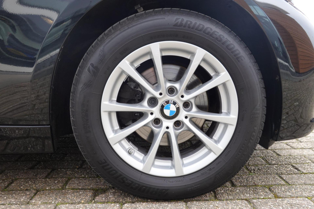 BMW 3-serie 320i executive