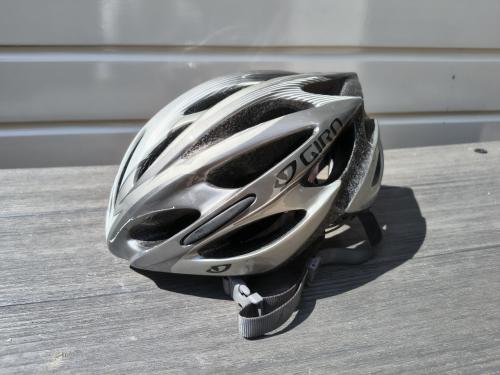 Fietshelm, merk Giro model Monza, maat M 55-58 cm.