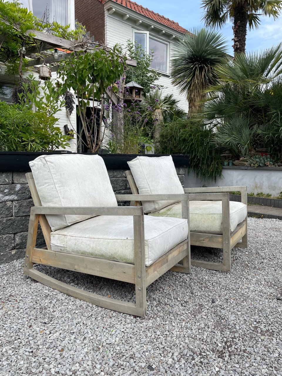 Twee IKEA LILLBERG Schommelstoelen