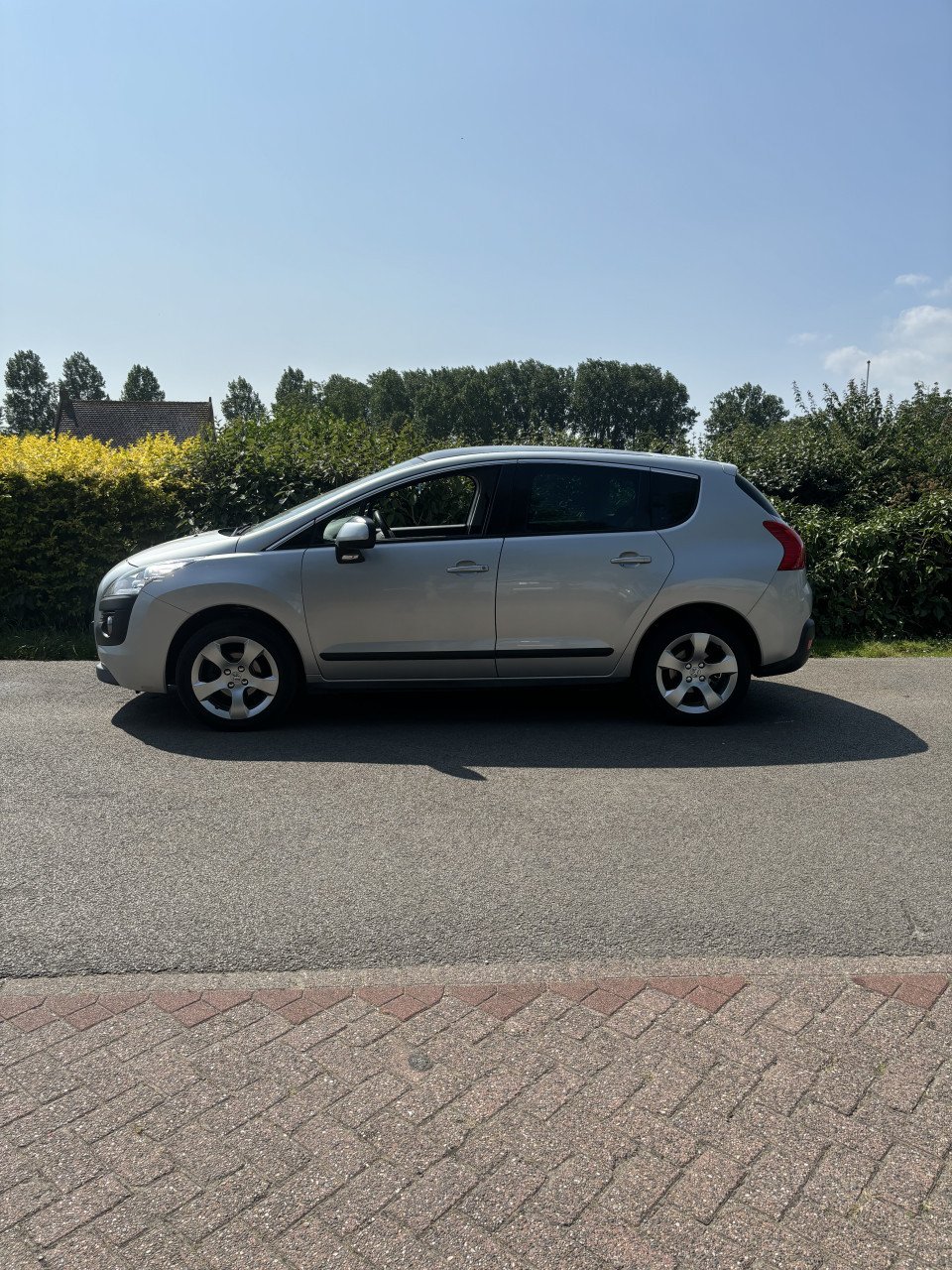 Peugeot 3008 met een voljaar apk!