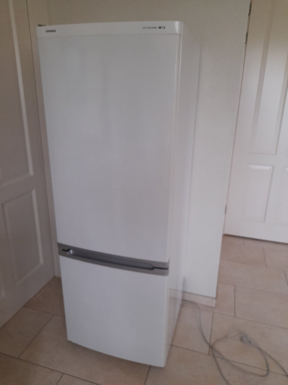 Siemens Koel-vries combinatie 60D x 55B x 155H (in goede staat)