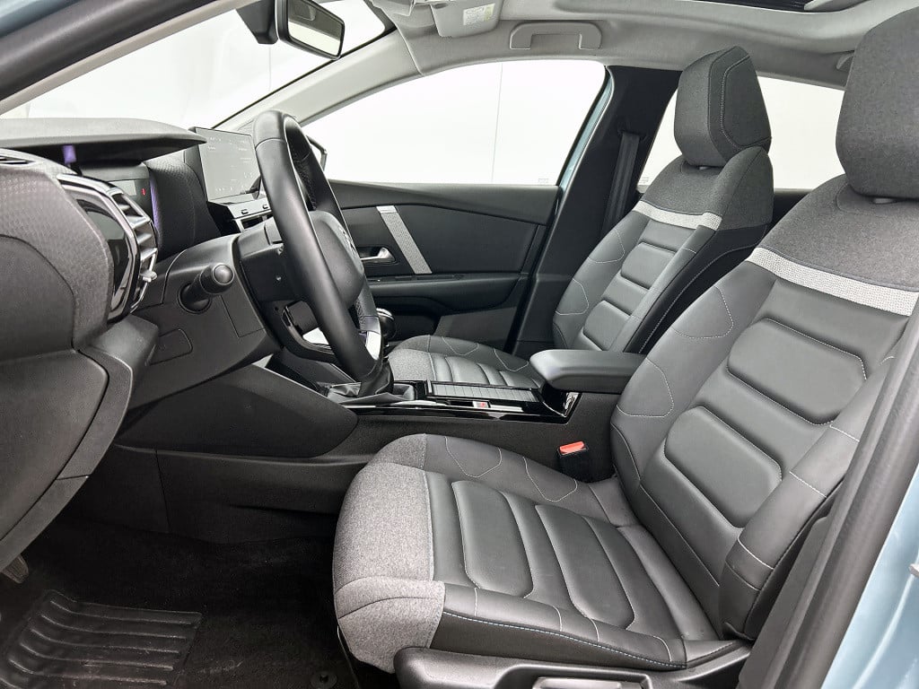 Citroen C4 130 pk shine | rijklaar | panorama dak | head up dispay |