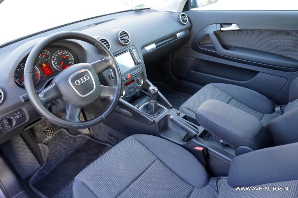Audi A3 1.6 fsi attraction
