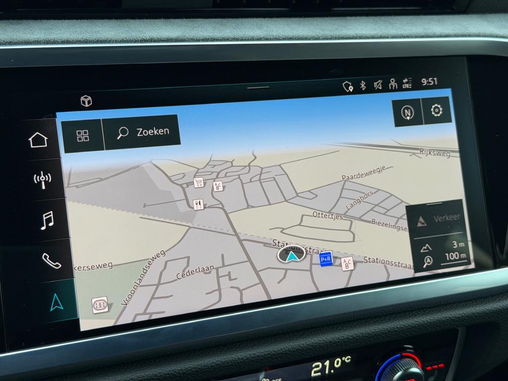 Audi Q3 sportback 35 tfsi 150pk s-tronic s-line | standkachel | black style