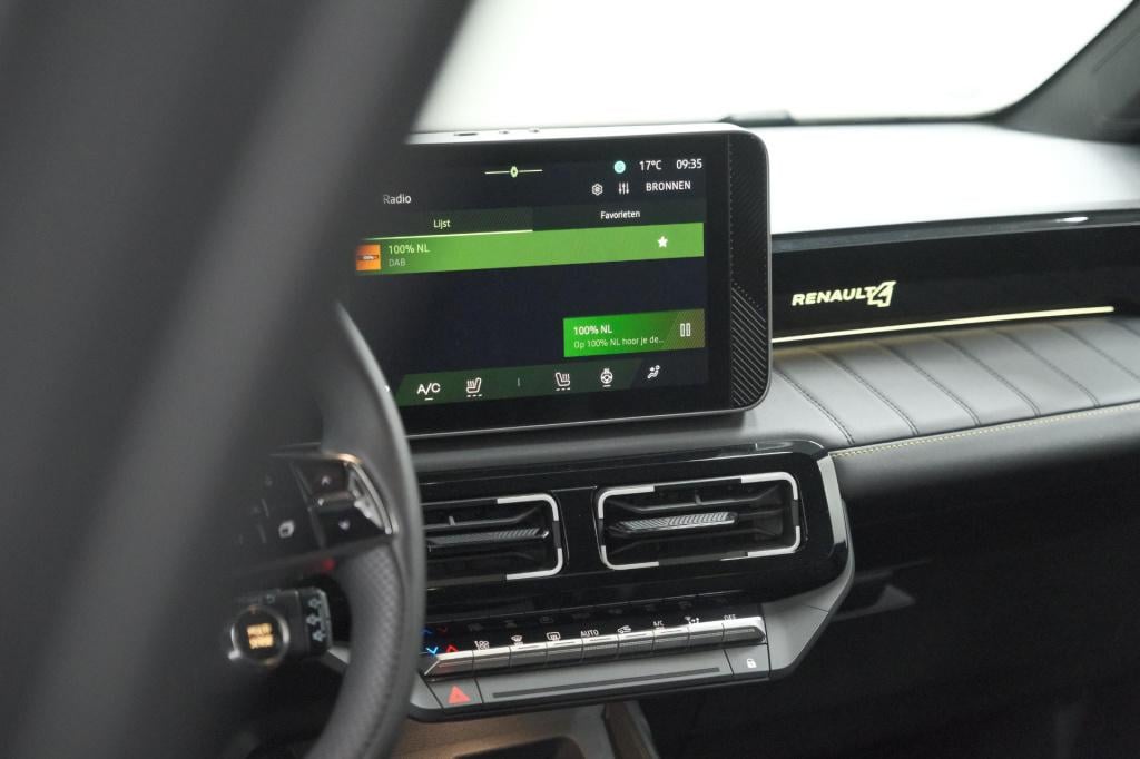 Renault 4 comfort range iconic 52 kwh | pack advanced driving assist | came