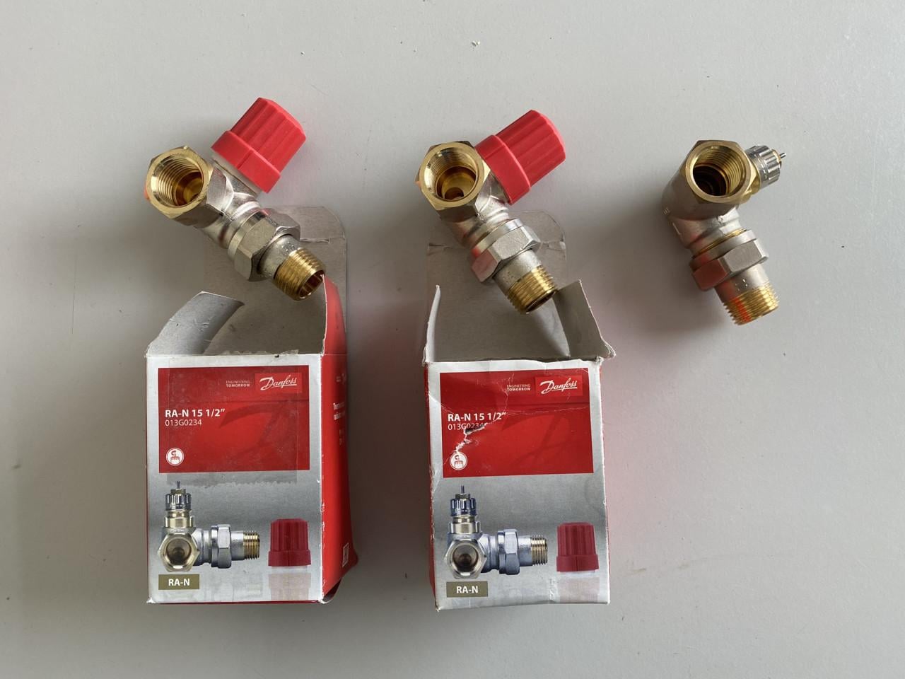 Danfoss thermostatische kranen voor radiator. Nieuw en gebruikt.