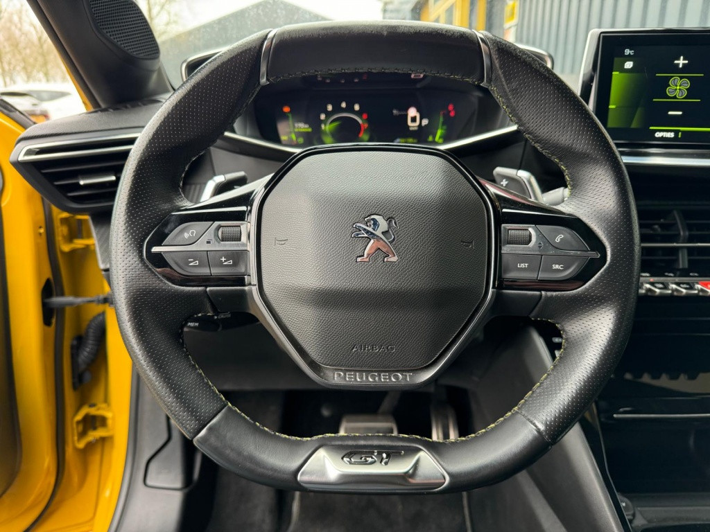 Peugeot 208 1.2 puretech gt