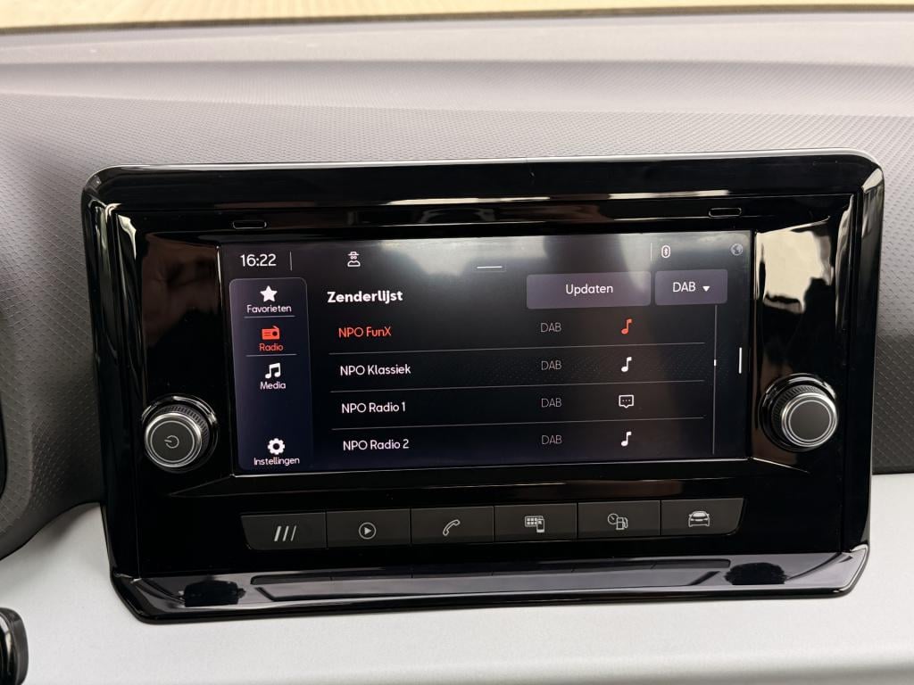 Seat Ibiza 1.0 ecotsi | cruise | stoelverwarming | apple carplay | front/la