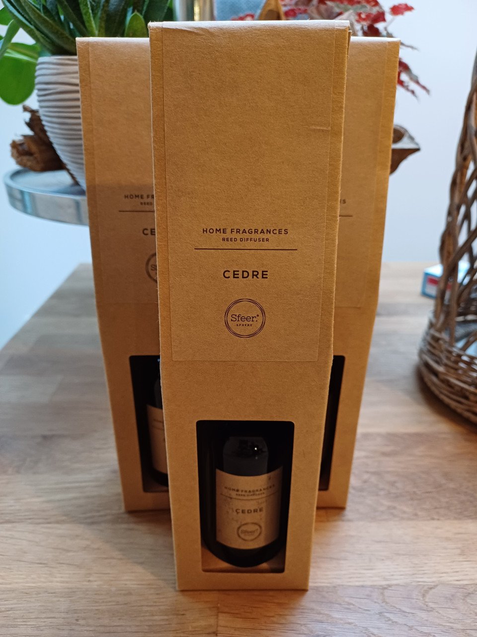 NIEUW: DIFFUSER/GEURSTOKJES CEDRE 100 ml - neutrale geur