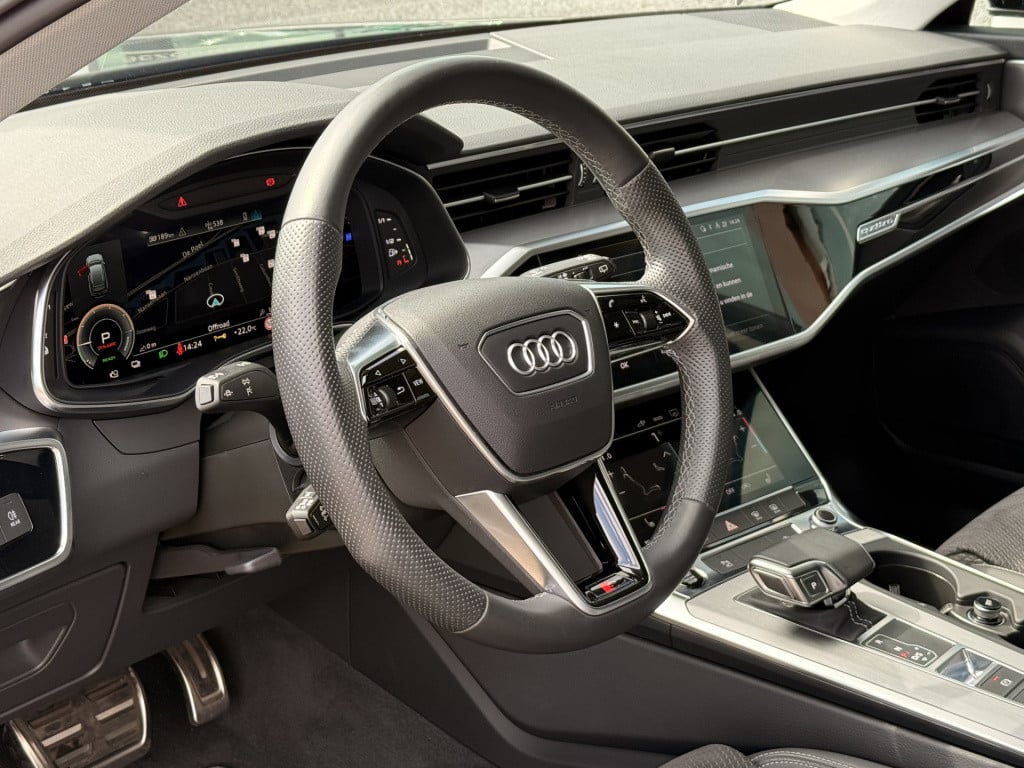 Audi A6 avant 55 tfsi e quattro pro line s competition | acc | bang & olufs