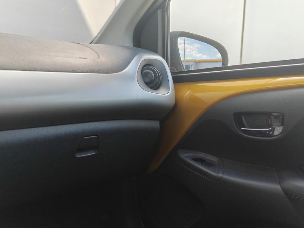 Peugeot 108 1.0 e-vti allure carplay/camera/cruise/airco/nette auto!