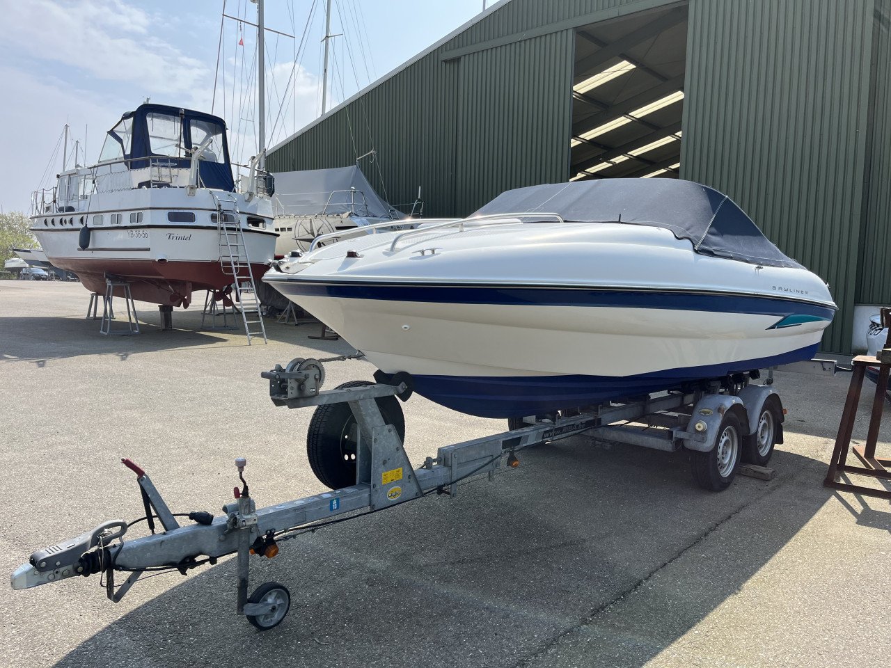 2004 Bayliner Cuddy CU602, 220 pk in perfecte staat, Incl Riba Trailer
