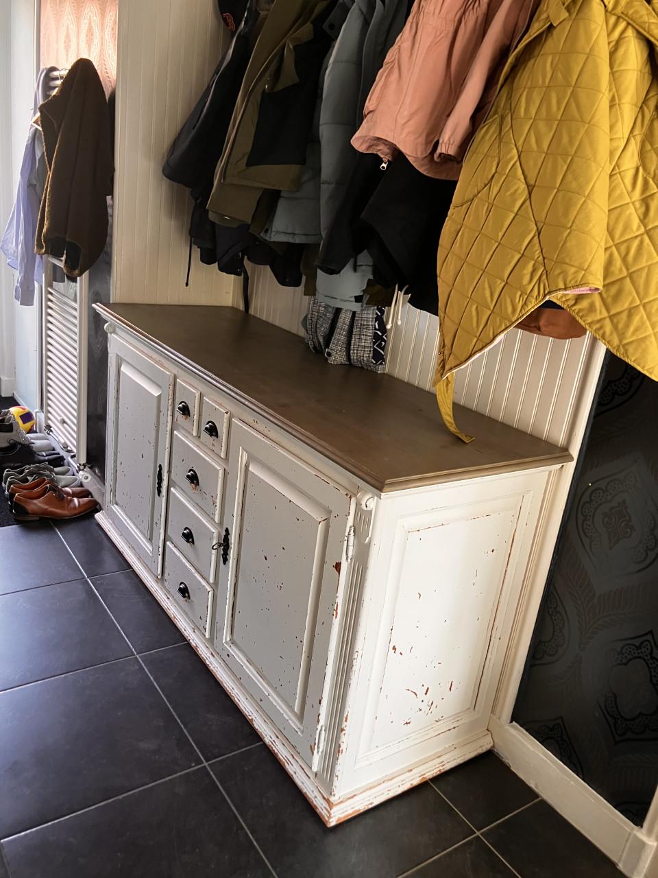 Grenen dressoir met lades en kastjes