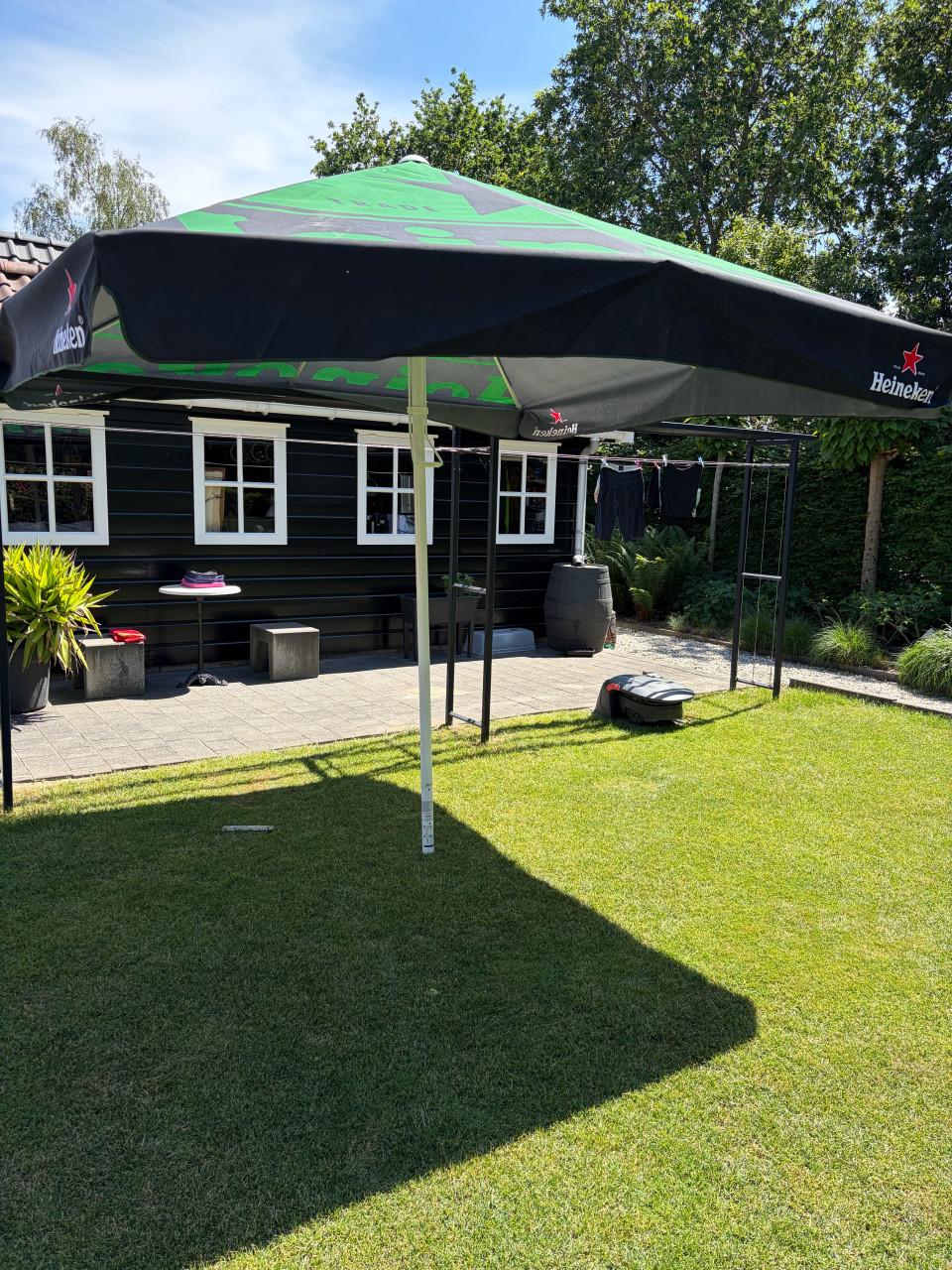 Parasol Heineken