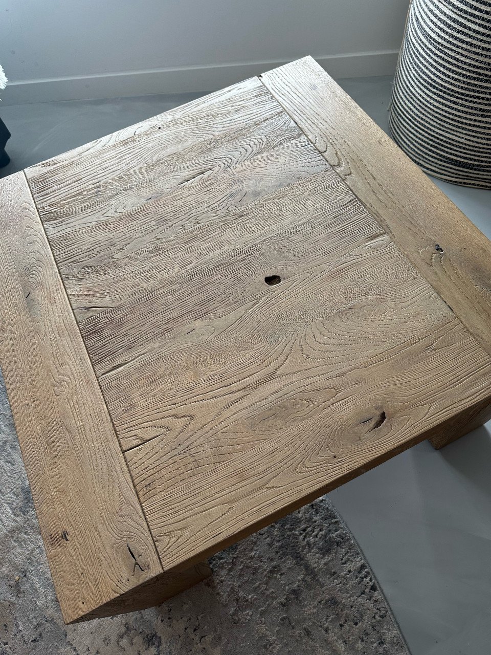 Lucano salontafel eikenhout 70x70x35