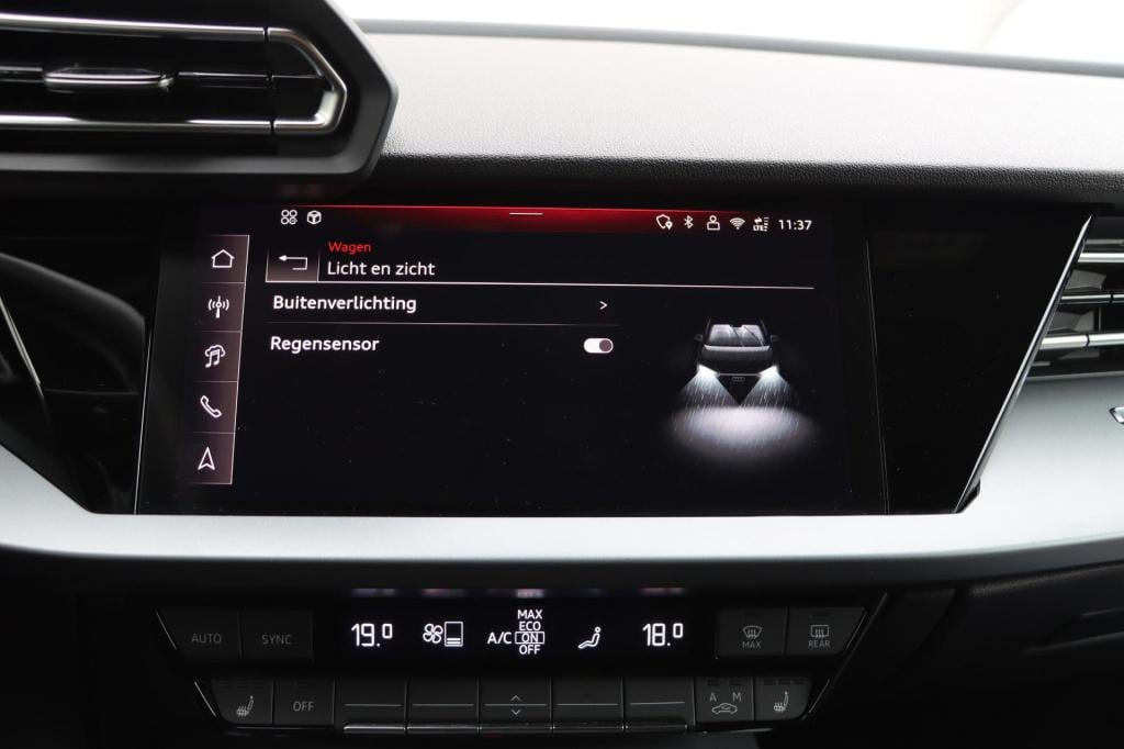 Audi A3 sportback 40 tfsi e s edition 204pk s-tronic