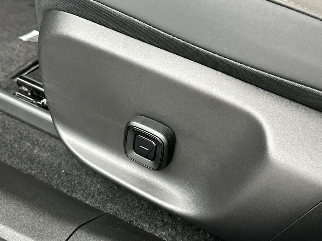 Volvo Ex30 extended range ultra