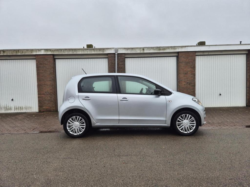 Volkswagen UP! 1.0 cup up! bluemotion / stoelverwarming / cruisecontrol / p