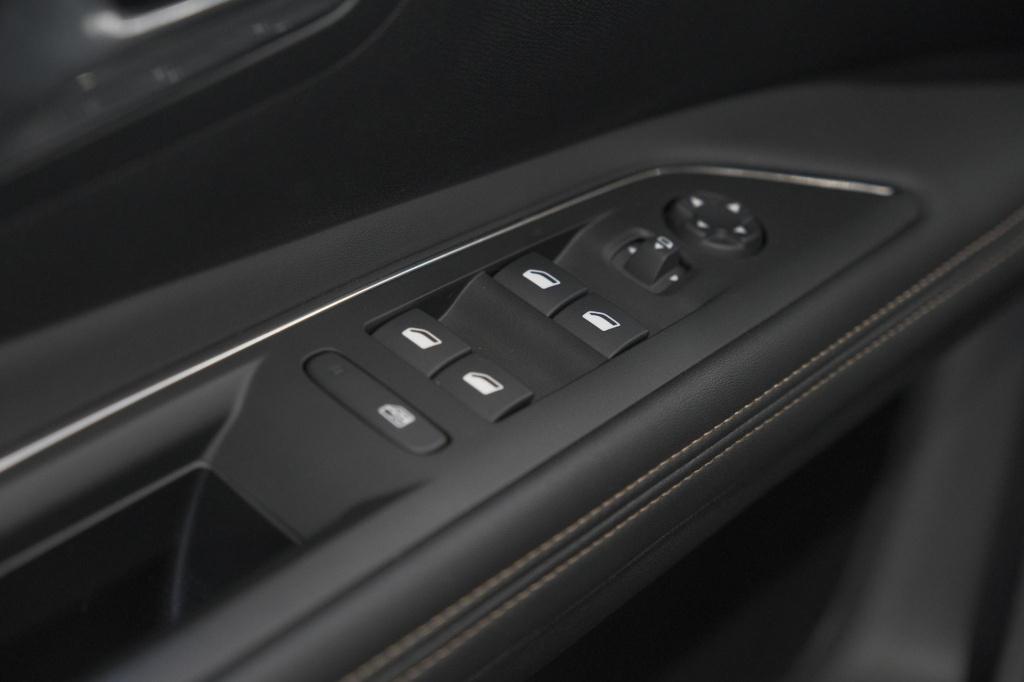 Peugeot 3008 puretech 130 eat8 gt black pack | camera | adaptieve cruise co