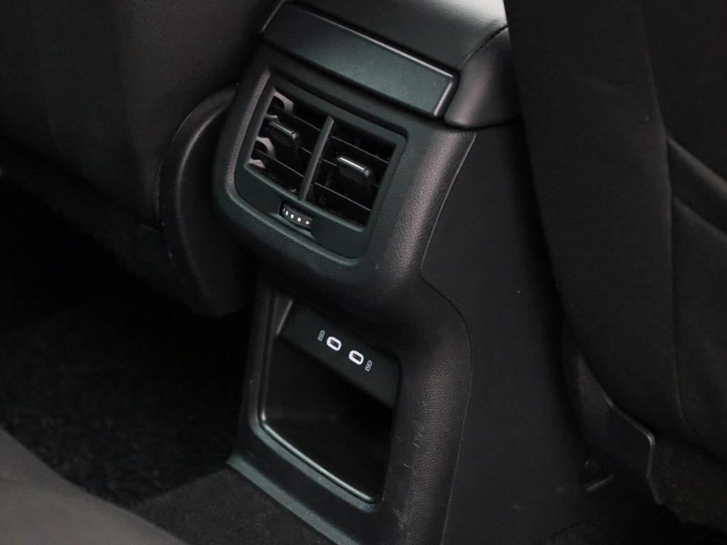 Seat Ateca 1.5 tsi style business intense | navigatie | apple carplay / and