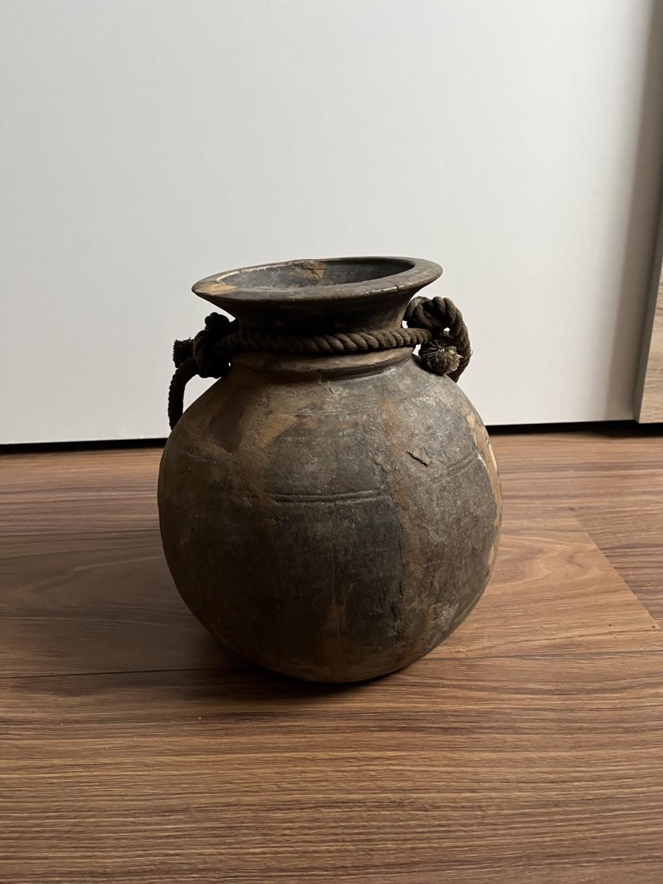 Nepalese pot 4