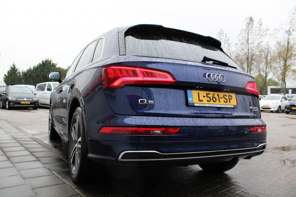 Audi Q5 45 tfsi quattro s edition full options