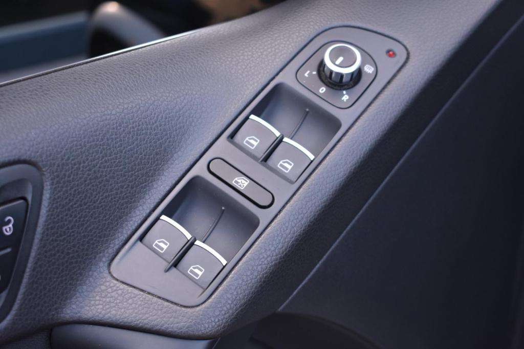 Volkswagen Tiguan 1.4 tsi r-line lm | trekhaak | xenon | led | stoelverwarm