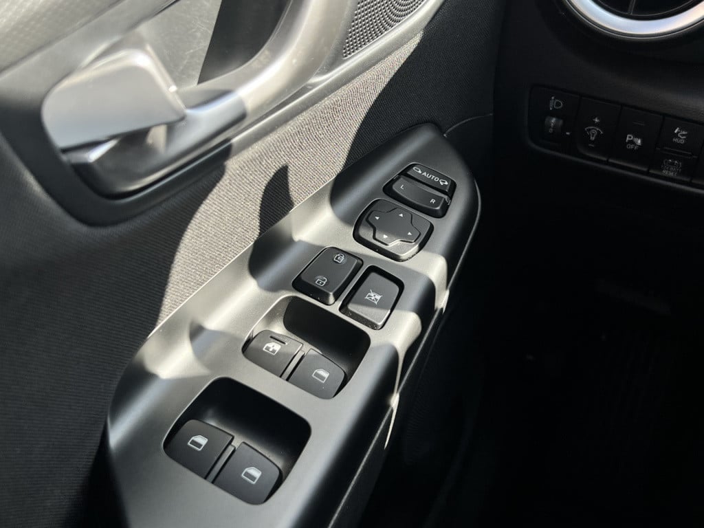 Hyundai Kona 1.6 gdi hev fashion | camera | apple/ android carplay | nav | 