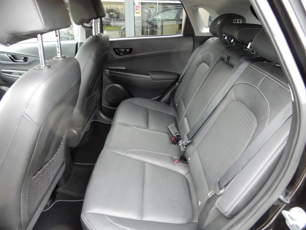 Hyundai Kona 1.6 gdi hev premium | 1e eig. | nl auto | trekhaak