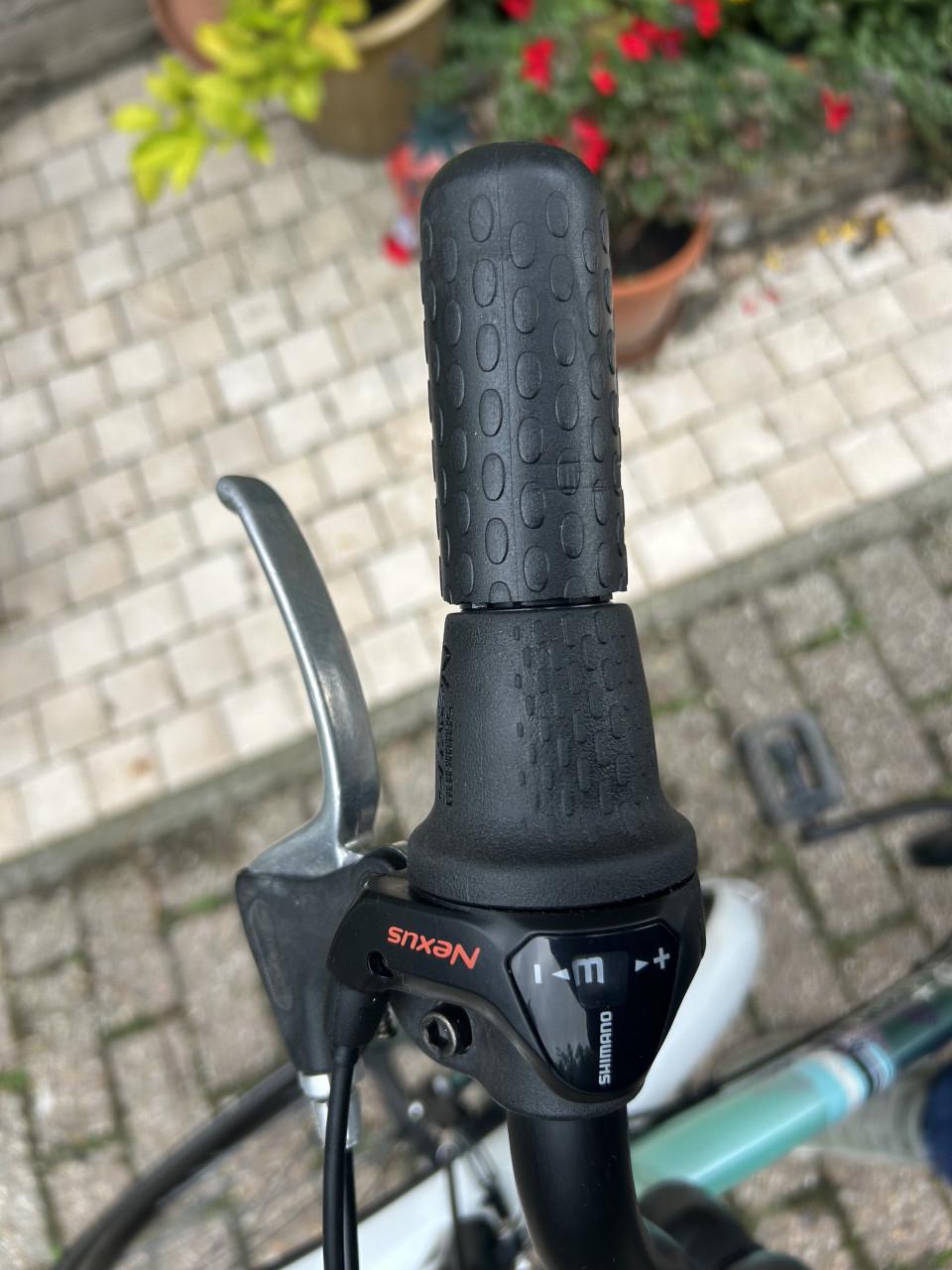 Meisjesfiets Batavus Gabana. Geheel gereviseerd. Lees advertentie.