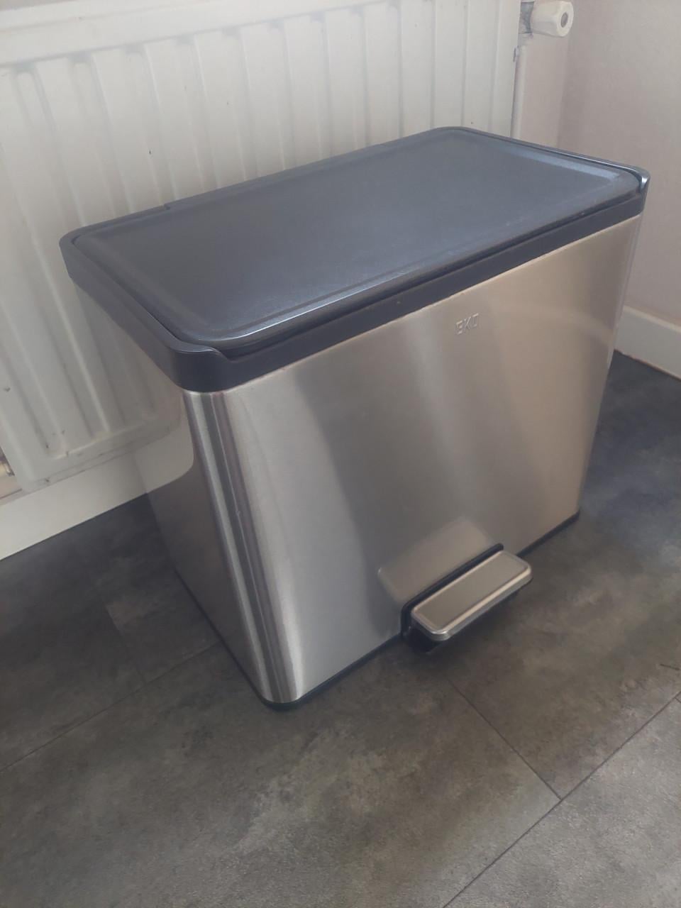Aluminium prullenbak