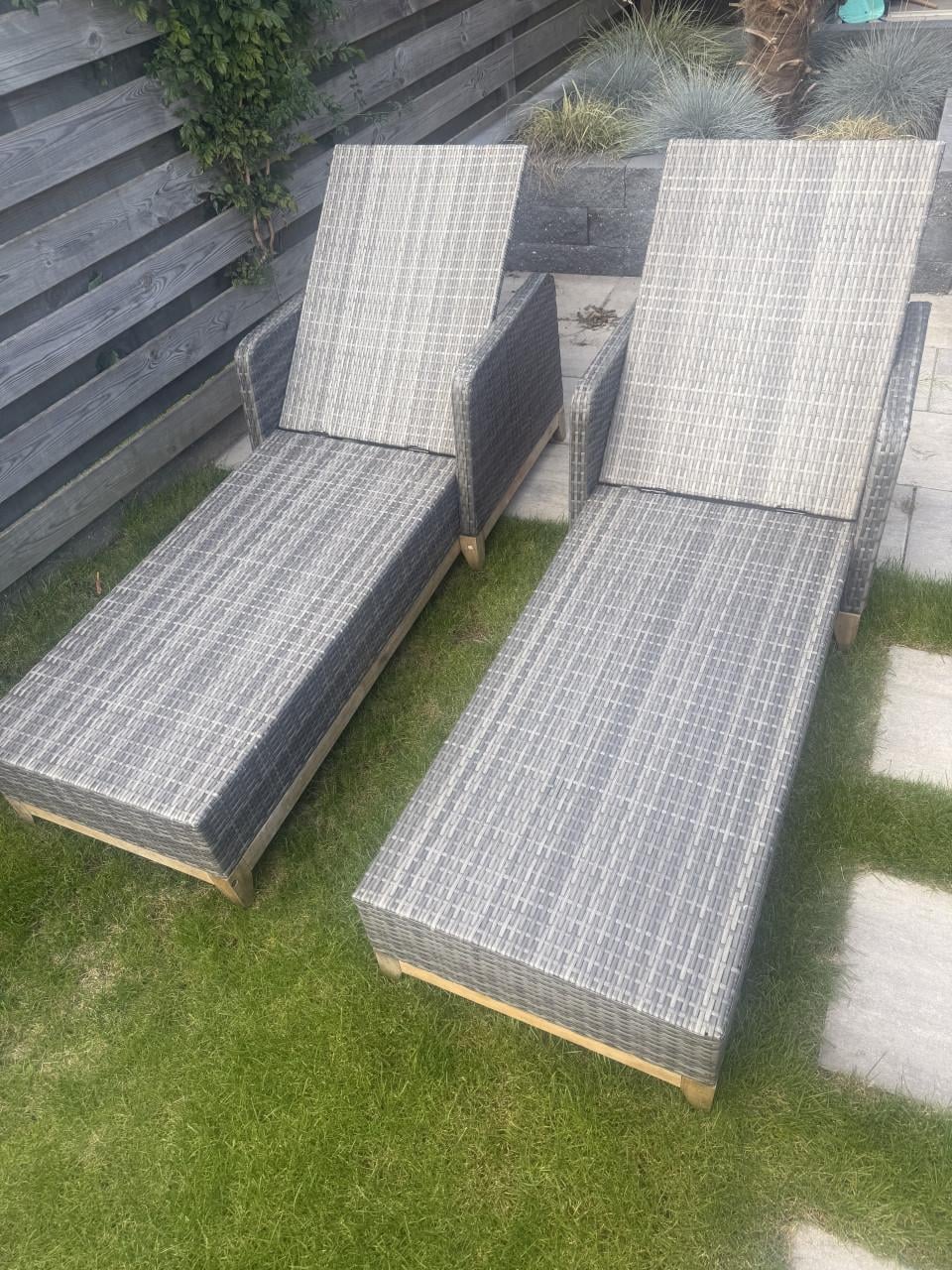 Ligbedjes wicker