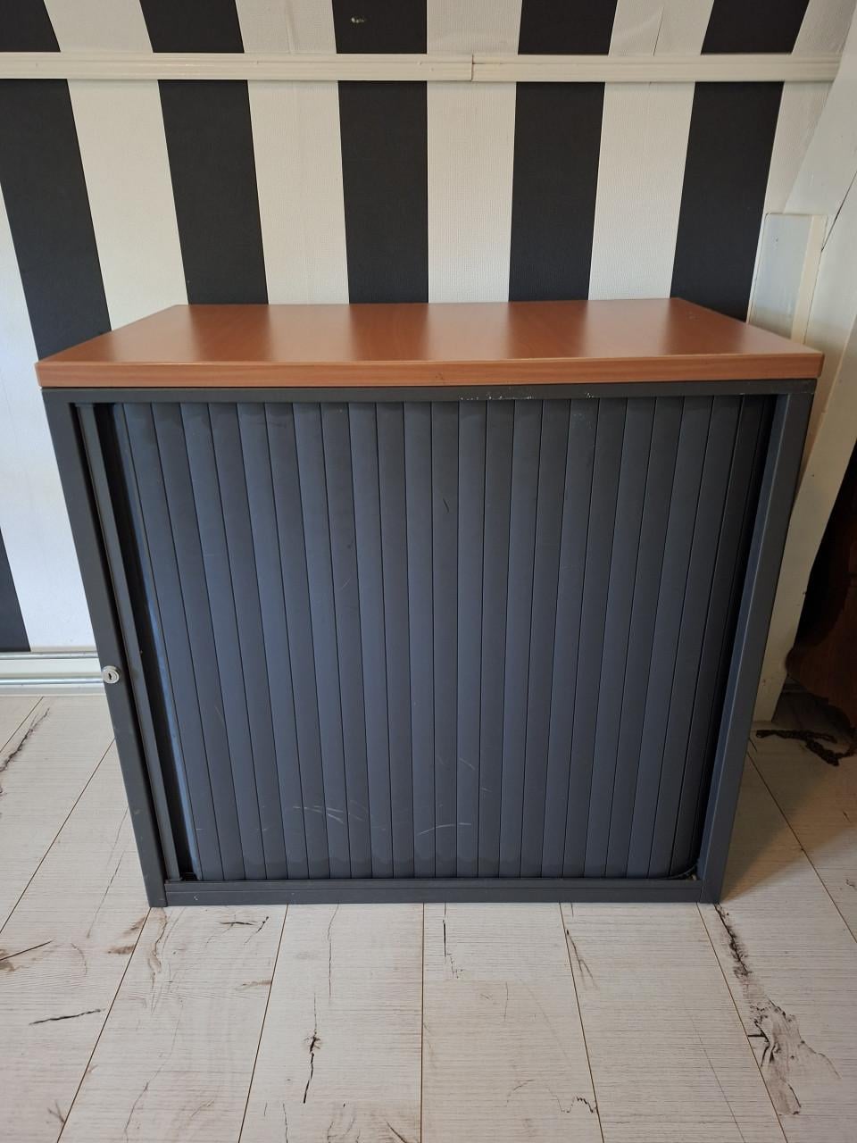 Kantoor archiefkast met roldeur (80x50x76cm)