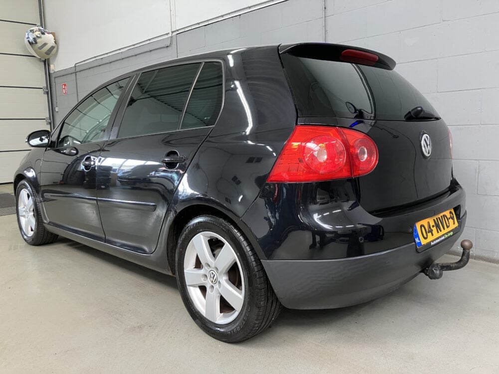 Volkswagen Golf 1.6 FSI Trendline