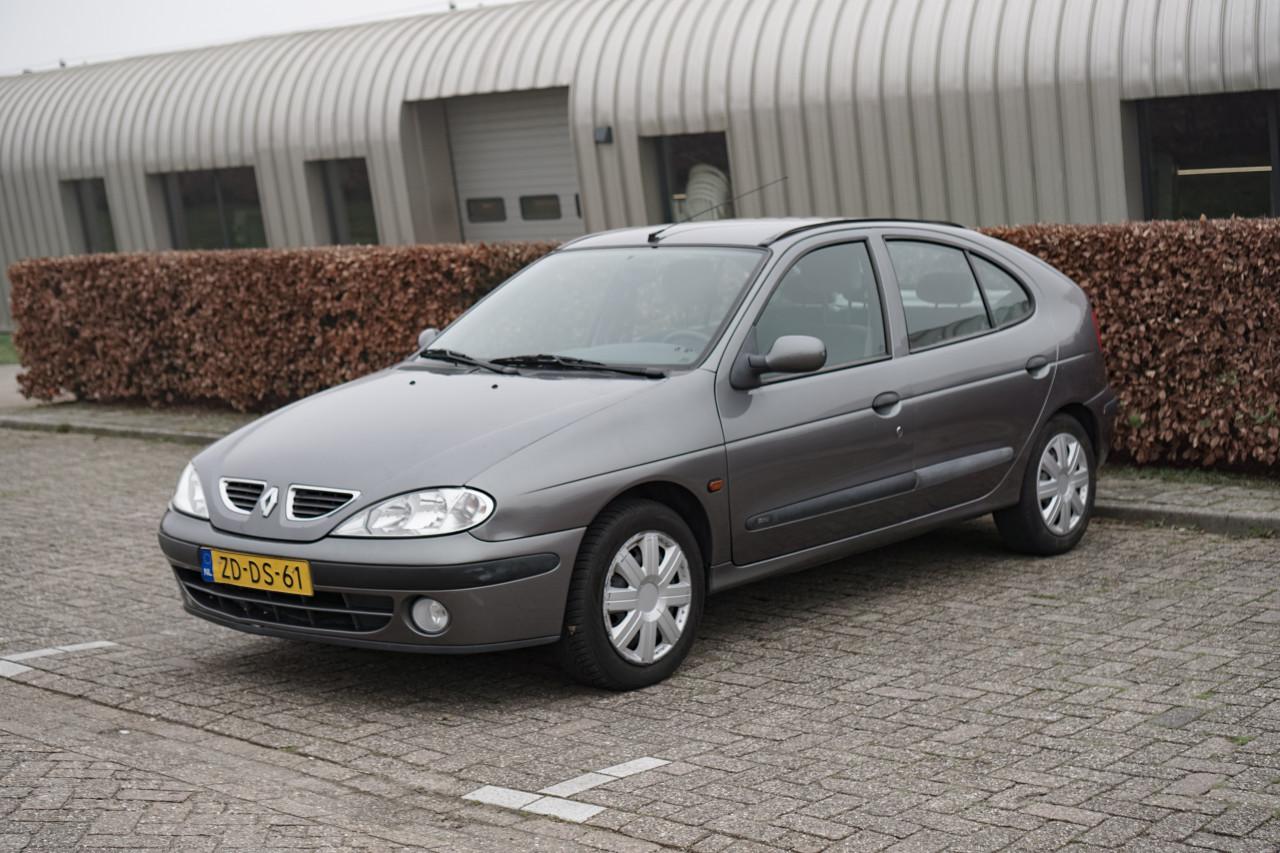 Renault Megane Berline - APK juni 2027