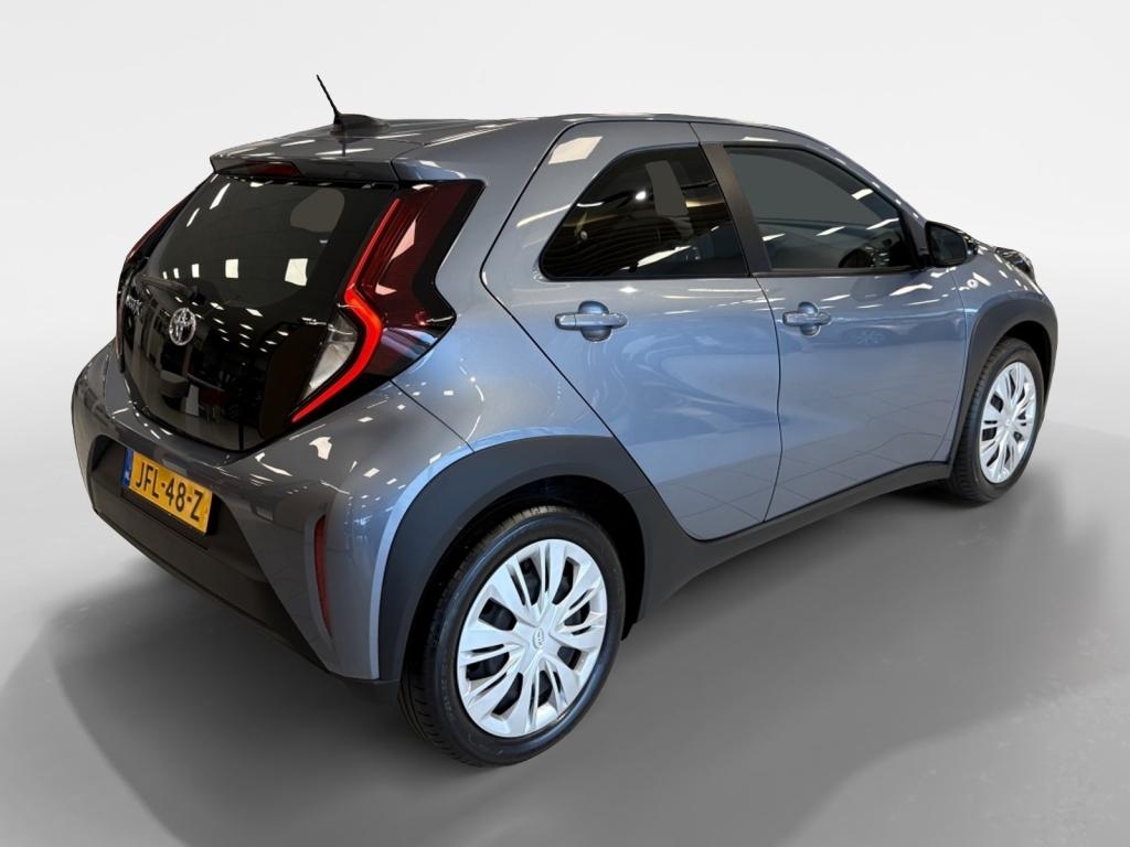 Toyota Aygo X 1.0 vvt-i mt play
