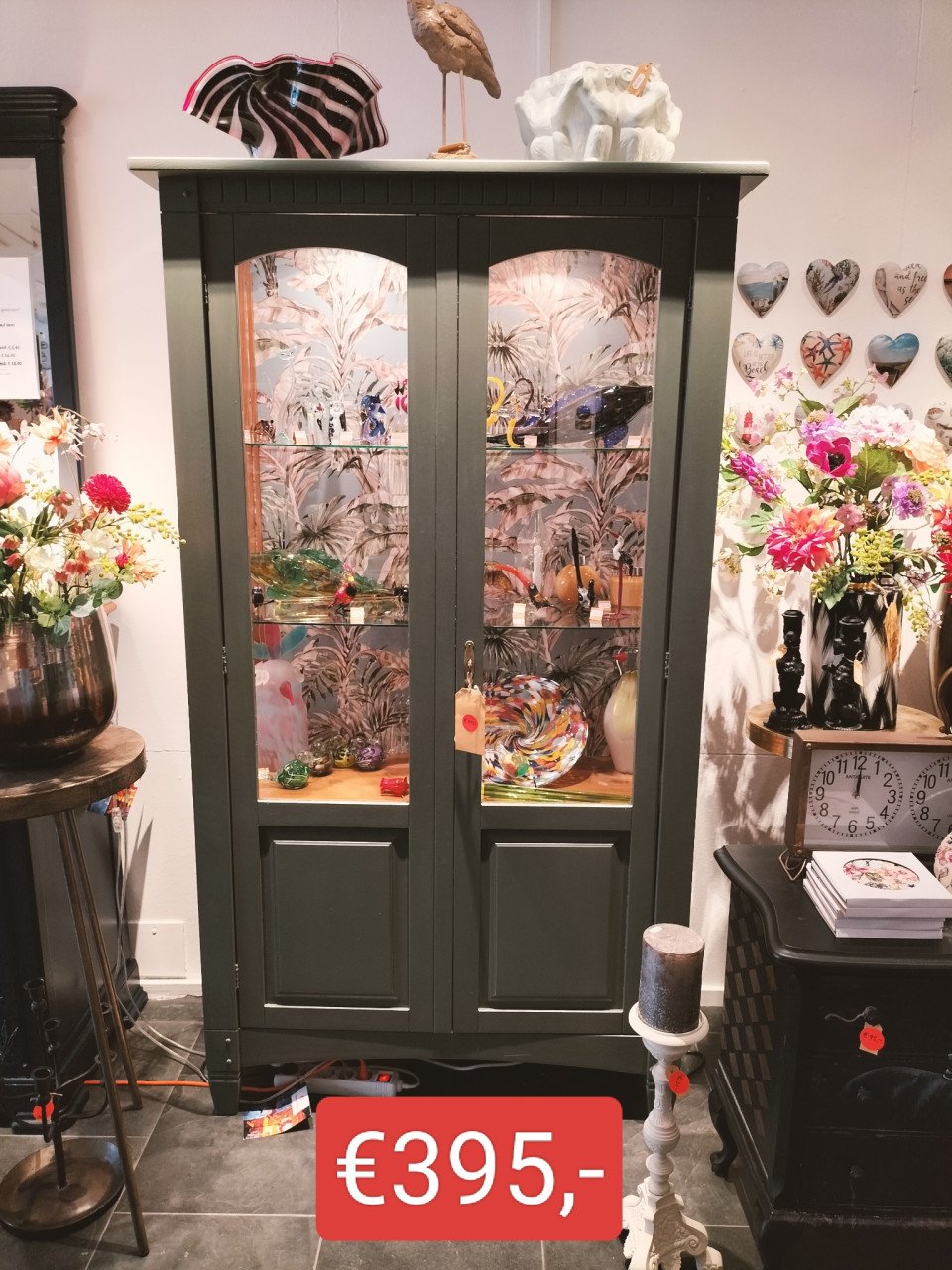 Onze winkel verhuizen - veel unieke meubel nu voor spot prijzen