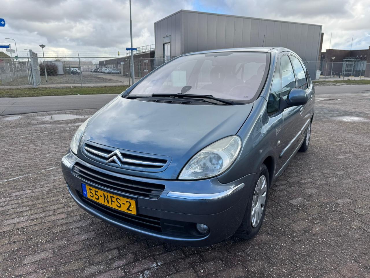 Citroen Picasso bj 2010  1400 euro